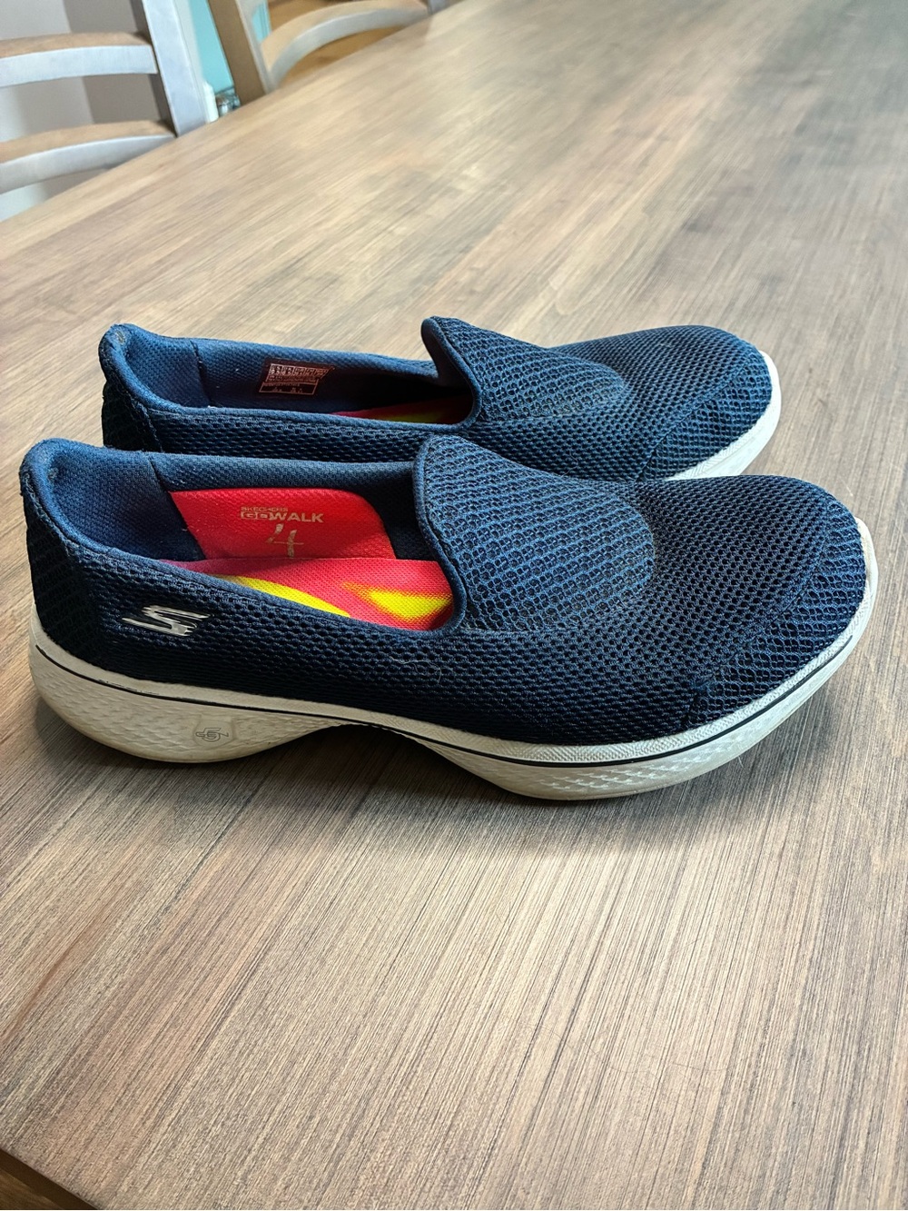 Skechers Slip-On Sneakers with Blue Upper and Bright Pink/Yellow Insoles